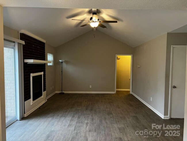 4521 Regal Oaks Rd in Gastonia, NC - Building Photo - Building Photo