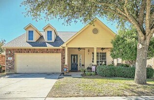 1213 Golden Eagle Ct in Aubrey, TX - Building Photo