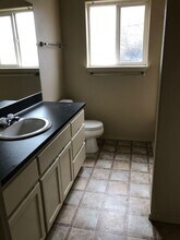 3301 N Meridian St in Newberg, OR - Building Photo - Building Photo