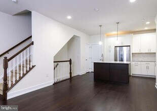 103 Lakeview Ct in King of Prussia, PA - Building Photo - Building Photo