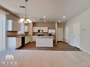 5420 W Albeniz Pl in Phoenix, AZ - Building Photo - Building Photo