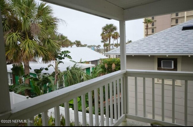114-116 6th St S in Jacksonville Beach, FL - Building Photo - Building Photo