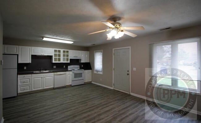 3125 9th Ave in Council Bluffs, IA - Building Photo - Building Photo