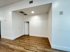 1545 32nd St in Oakland, CA - Building Photo - Building Photo