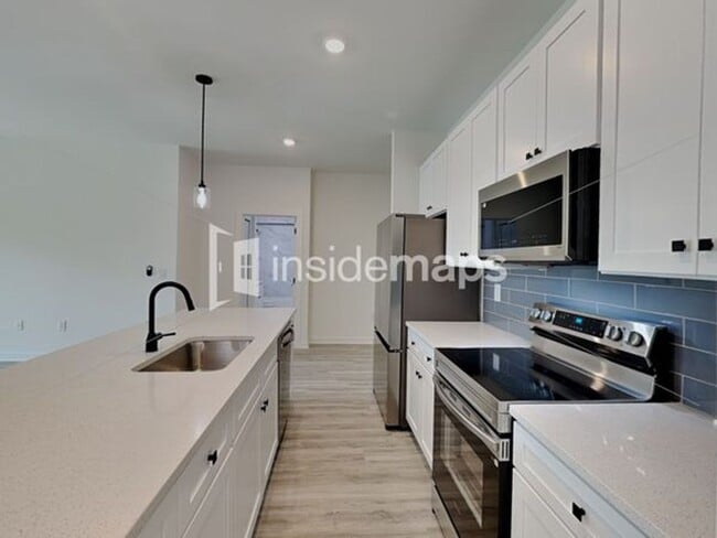 214 Ichabod Ave in Lehigh Acres, FL - Building Photo - Building Photo