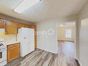 3349 Mooring Dr in Powder Springs, GA - Building Photo - Building Photo