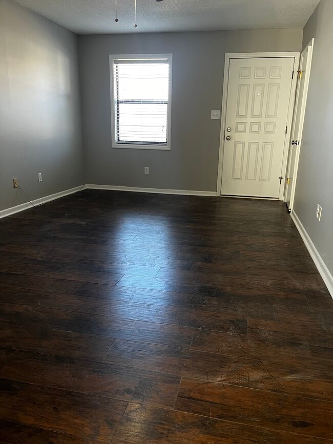 1608 Windsong Ct in Winston-Salem, NC - Building Photo - Building Photo