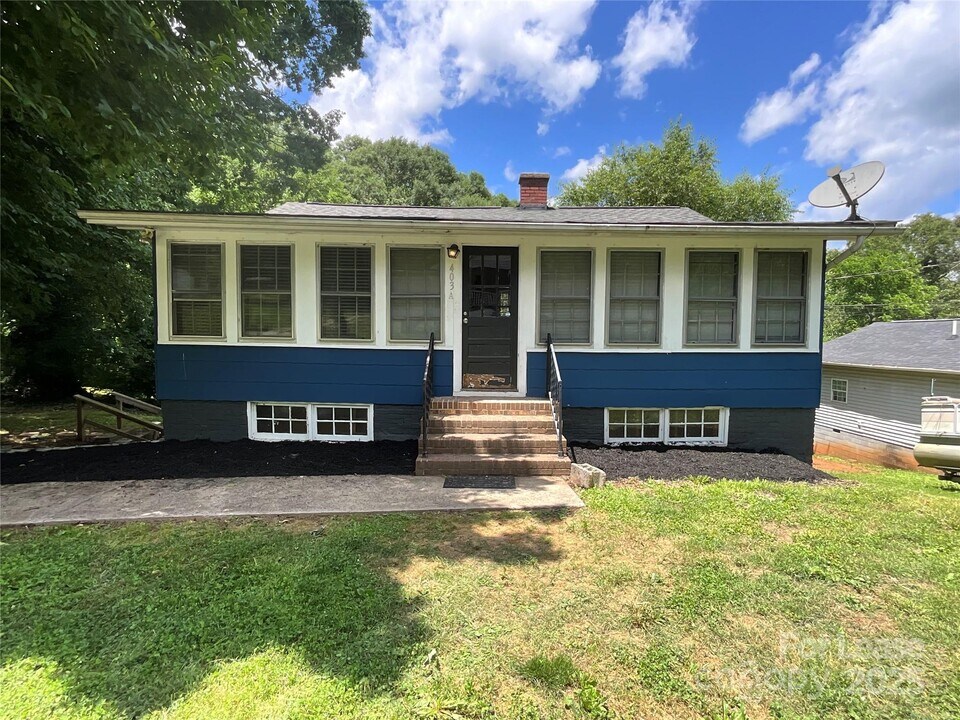 403 Green St in Lincolnton, NC - Building Photo