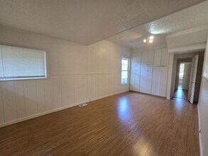 545 NE Jackson St in Roseburg, OR - Building Photo - Building Photo