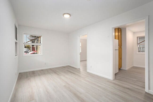 1710 Stanton St in Alameda, CA - Building Photo - Building Photo