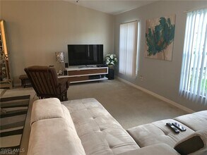 2700 SW 15th Ave in Cape Coral, FL - Building Photo - Building Photo