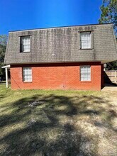 1121 Lake Dr in Gonzalez, FL - Building Photo - Building Photo