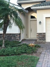 1843 Mesic Hammock Way in Venice, FL - Building Photo - Building Photo