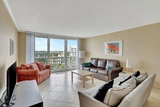 3570 S Ocean Blvd, Unit 511 in South Palm Beach, FL - Building Photo - Building Photo