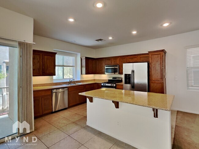 8681 Pico Grande Ct in Las Vegas, NV - Building Photo - Building Photo