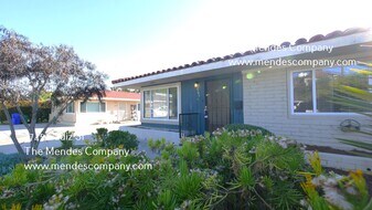 2745 Cadiz St in San Diego, CA - Building Photo