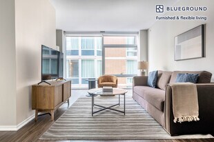 200 E Illinois St in Chicago, IL - Building Photo