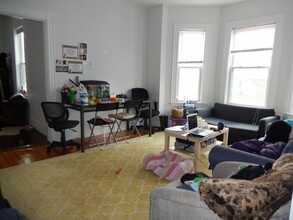 40 Custer St, Unit 2 in Boston, MA - Building Photo - Building Photo