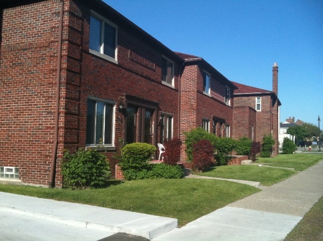 Covington Terrace in Detroit, MI - Foto de edificio - Building Photo