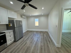 10882 New Salem Cove in San Diego, CA - Building Photo - Building Photo