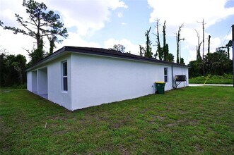17072 Byron Ave in Port Charlotte, FL - Building Photo - Building Photo