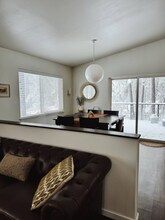 56333 Solar Dr in Bend, OR - Building Photo - Building Photo
