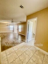 126 Solidago Ave in Las Vegas, NV - Foto de edificio - Building Photo