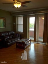 3550 W Montrose Ave-Unit -# 303 in Chicago, IL - Building Photo - Building Photo