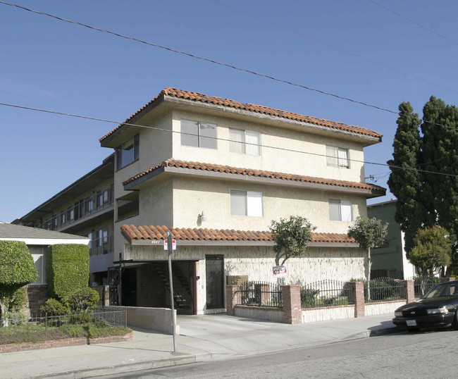 4047 W 136th St in Hawthorne, CA - Foto de edificio - Building Photo