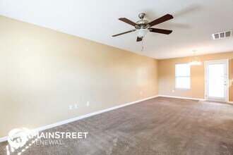 867 Bitting Hall Cir in Rural Hall, NC - Foto de edificio - Building Photo