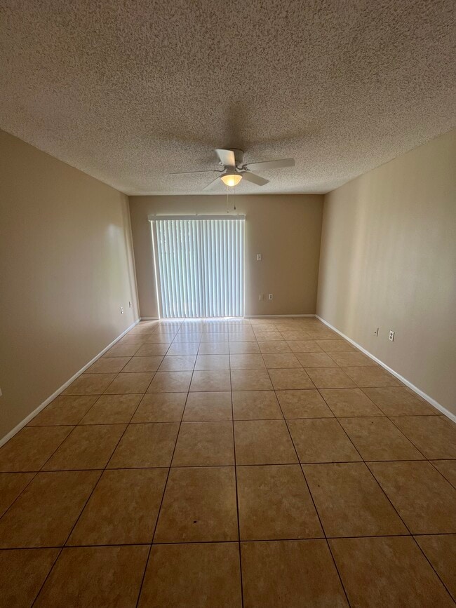 300 Cherokee Ct, Unit 300A