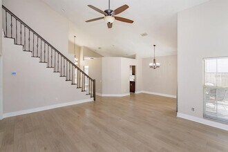 836 Garden Glen Loop in Lake Mary, FL - Building Photo - Building Photo