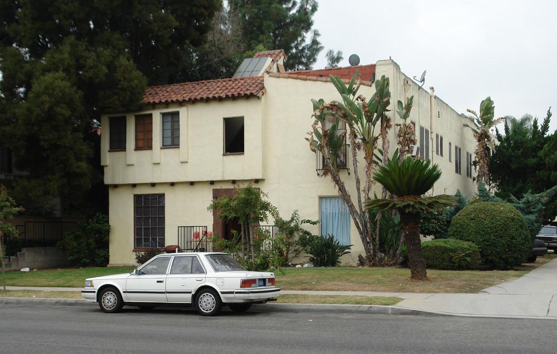 297 Sierra Madre Blvd in Pasadena, CA - Building Photo