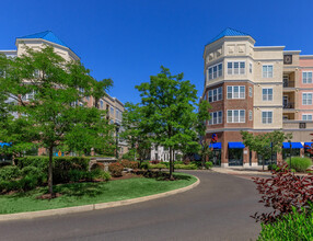 Foster Square Apartments in Voorhees, NJ - Building Photo - Building Photo