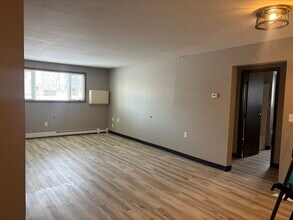 704 9th St NW, Unit 1 in Cooperstown, ND - Building Photo - Building Photo