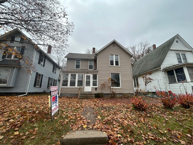 property at 752 17th Ave