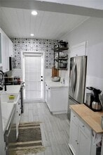 430 NW 60th Ave in Miami, FL - Building Photo - Building Photo