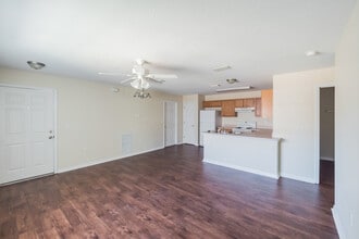 511 Paulling Dr in Leesburg, FL - Building Photo - Building Photo