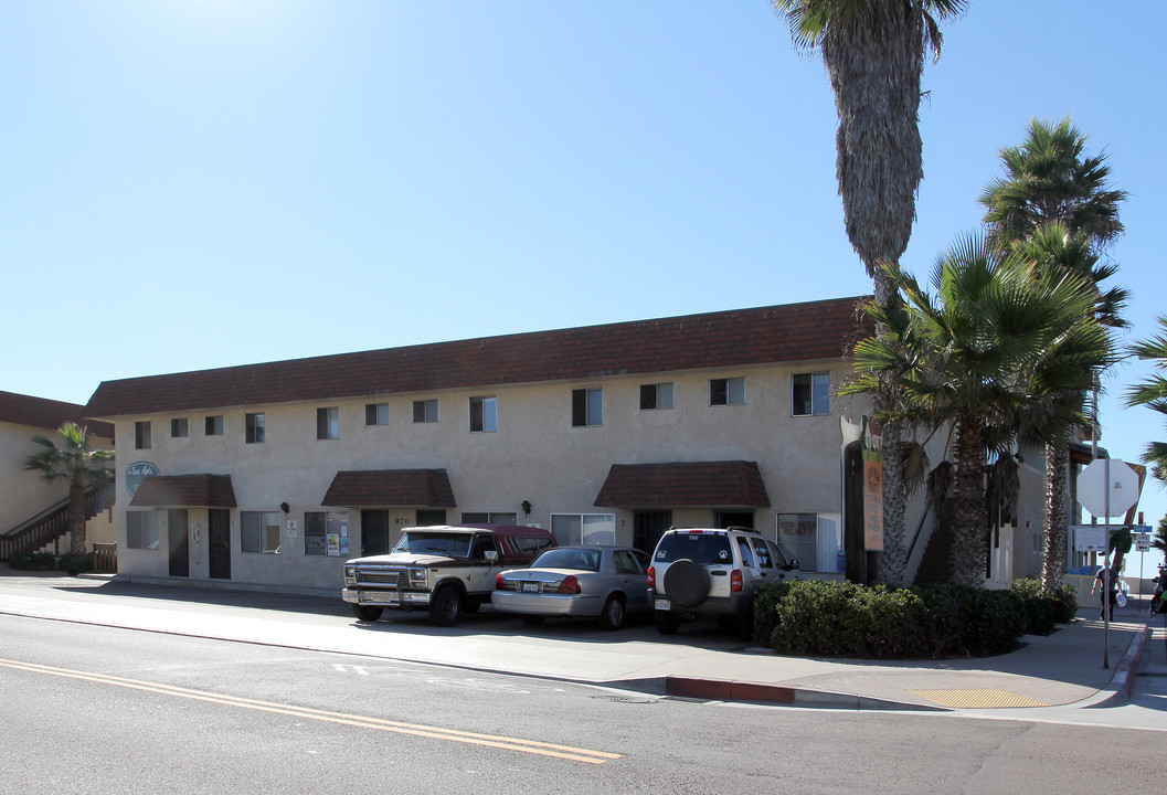 The Sea Apartments in Imperial Beach, CA - Building Photo