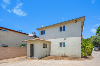 Broadway Garden Apartments in San Gabriel, CA - Building Photo - Building Photo