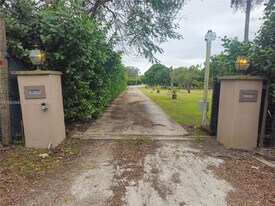 26720 SW 203rd Ave in Homestead, FL - Building Photo