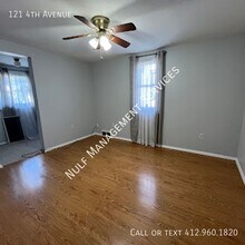 121 4th Ave in Scottdale, PA - Building Photo - Building Photo