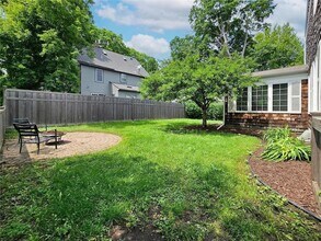 709 Wayzata Blvd E in Wayzata, MN - Building Photo - Building Photo