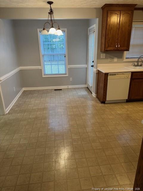 5340 Miranda Dr in Hope Mills, NC - Building Photo - Building Photo