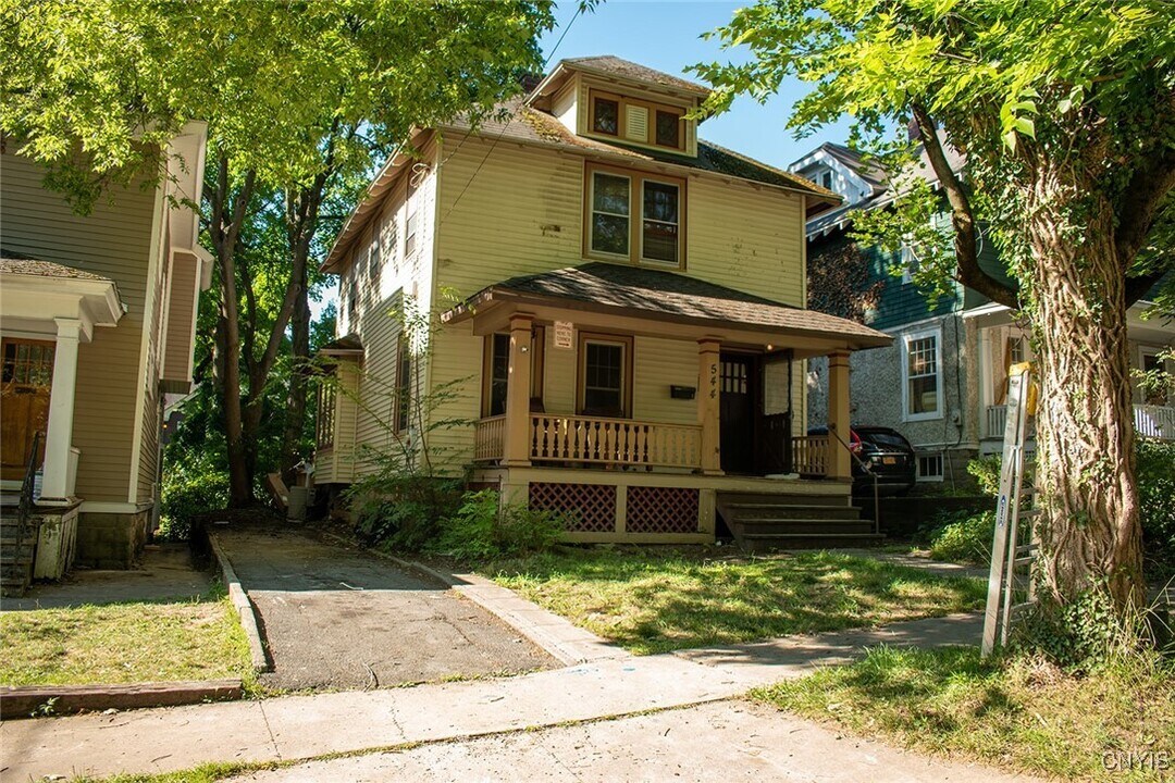 544 Clarendon St in Syracuse, NY - Building Photo