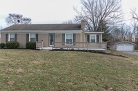 2588 Hutcherson Ln in Elizabethtown, KY - Building Photo - Building Photo