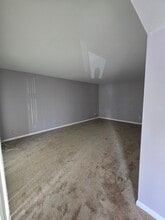 3 Mullingar Ct, Unit 201 in Timonium, MD - Building Photo - Building Photo
