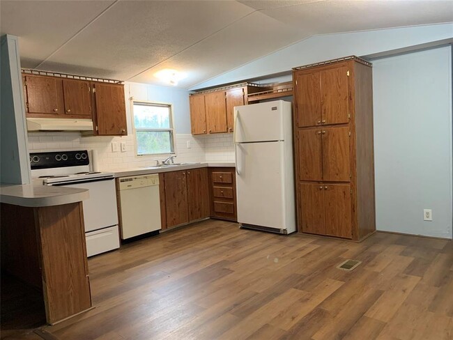 property at 453 N Canyon Dr