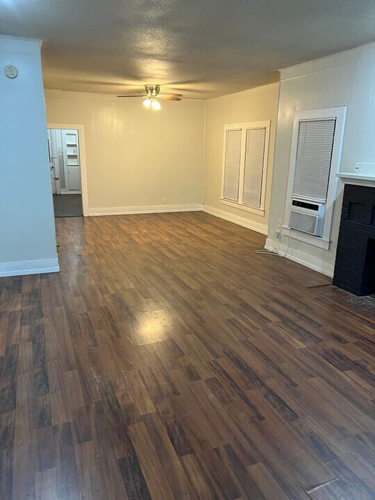 1907 Ave D in Brownwood, TX - Building Photo