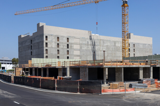 Volar in Irvine, CA - Foto de edificio - Building Photo